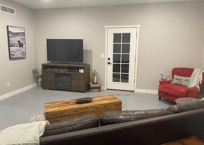 Desert Ranch 3 Bedroom + Equine Facility
